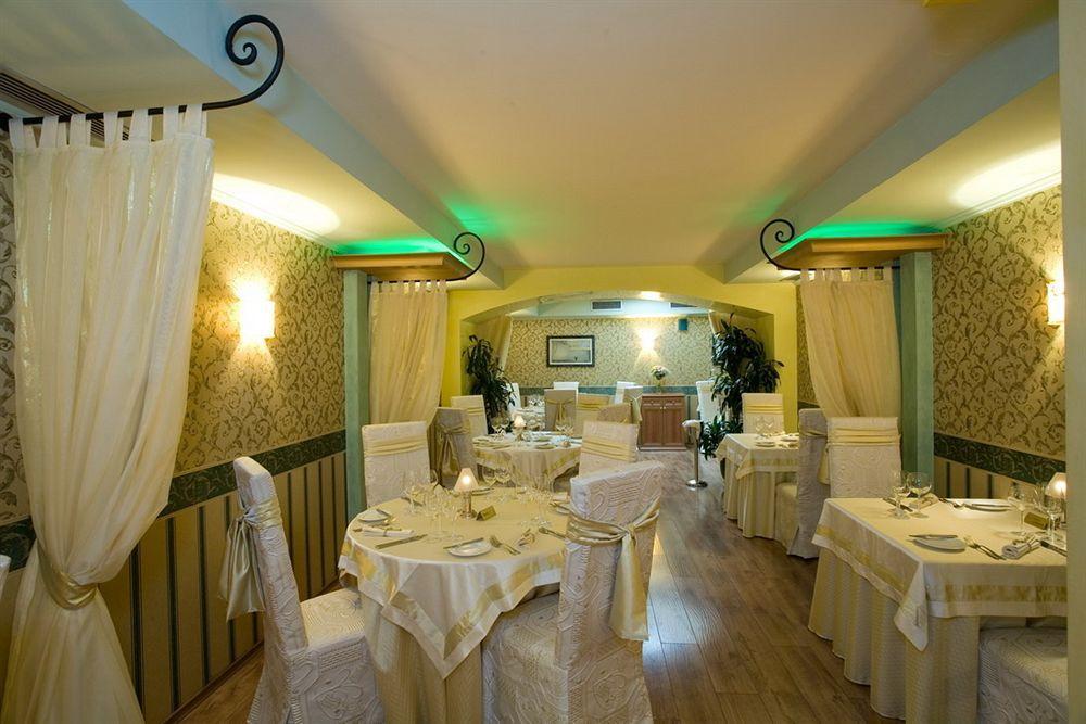 Capitol Hotel Varna Exteriér fotografie