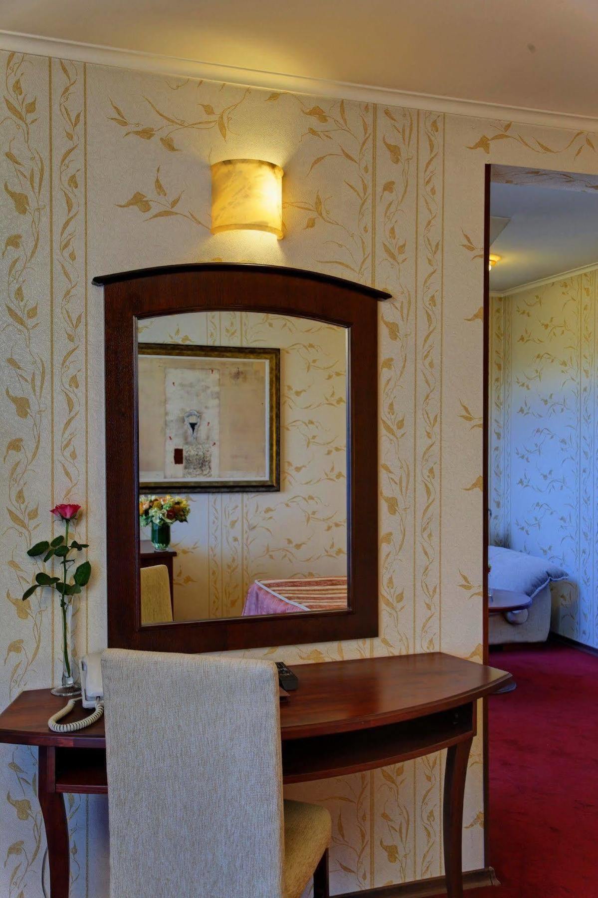 Capitol Hotel Varna Exteriér fotografie