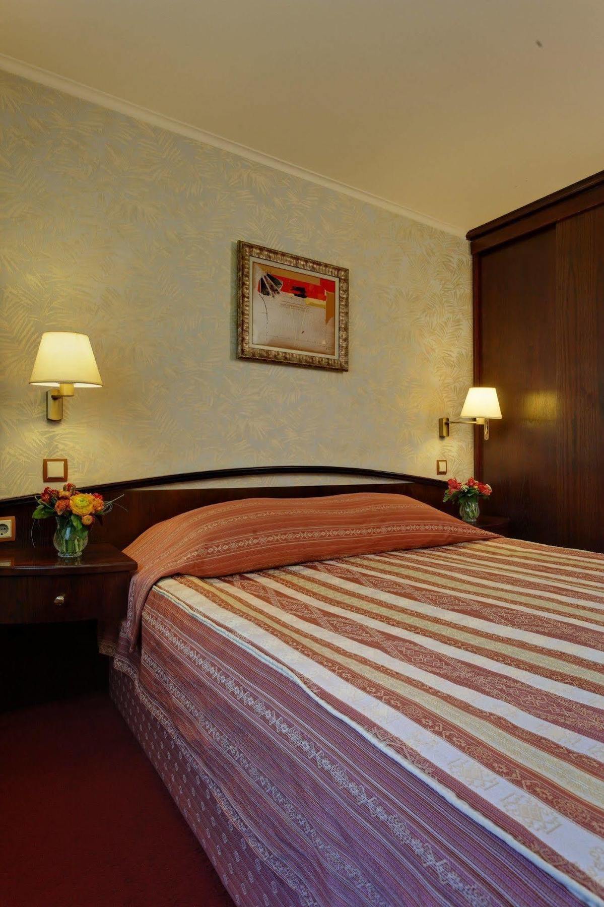 Capitol Hotel Varna Exteriér fotografie
