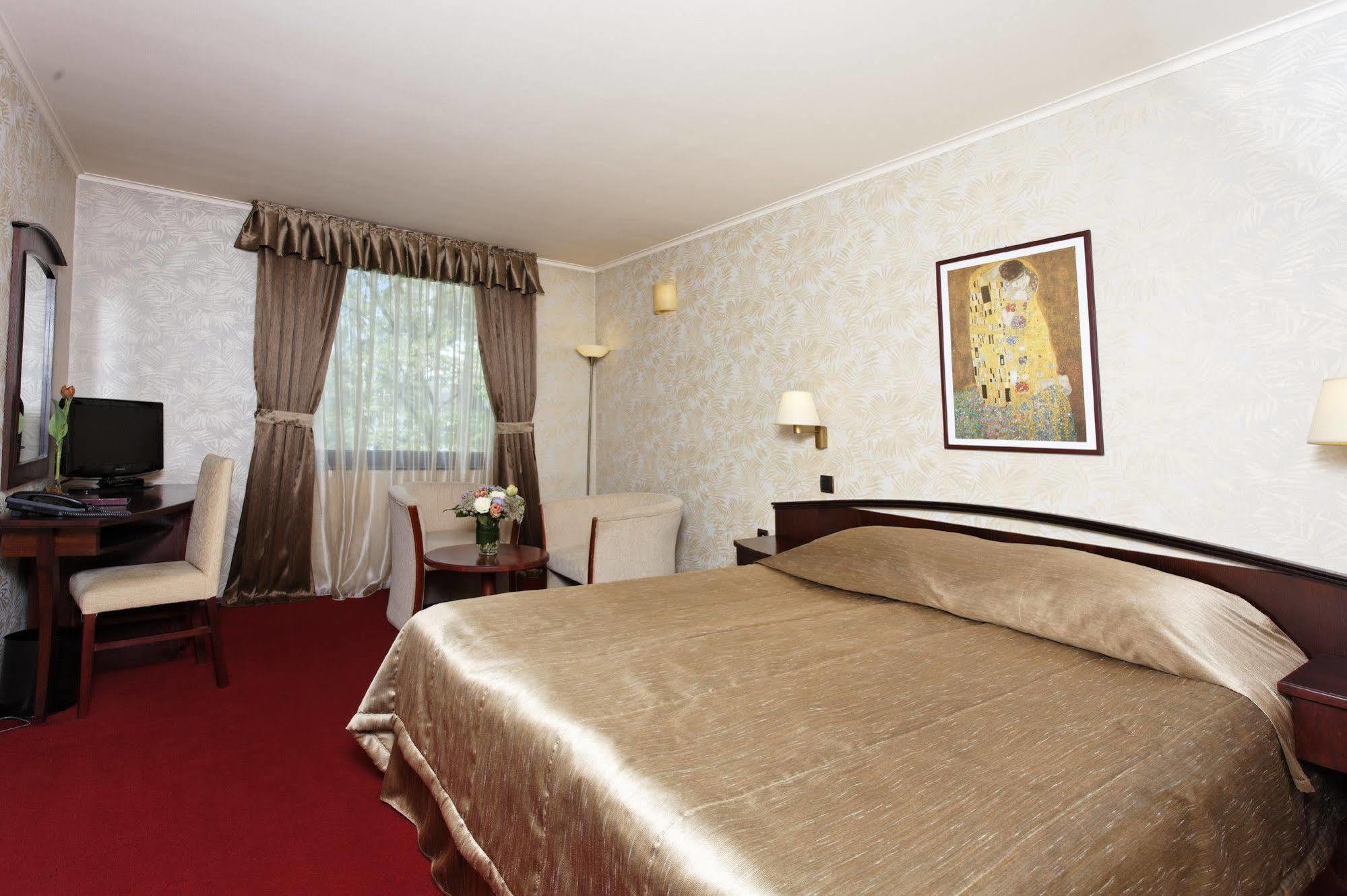 Capitol Hotel Varna Exteriér fotografie